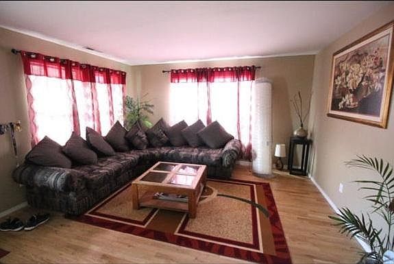 4th image of 4310 S 332nd Pl