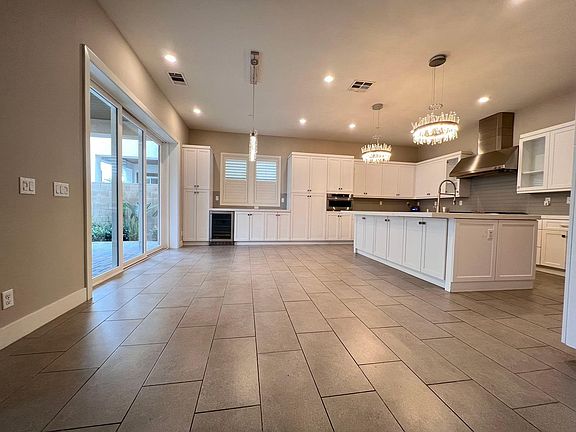 DINNING AREA AND KITCHEN