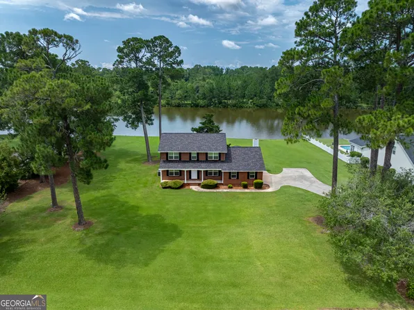 612 40th St E, Tifton, GA 31794