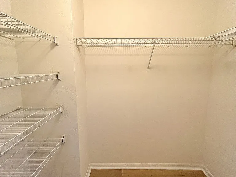 4415 SW 34th St #803 — Photo 16