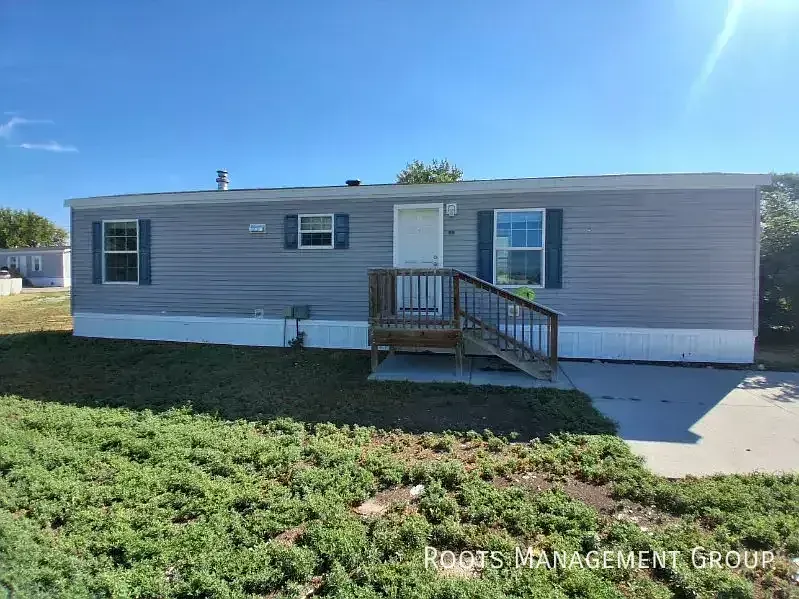 B8 Trailerville Ct #B8