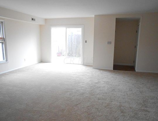 4th image of 1484 Lafayette Dr APT B