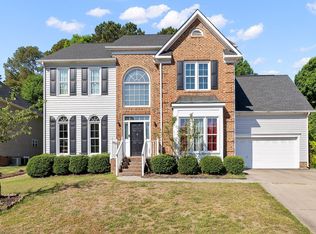 3528 Dewing Dr, Raleigh, NC 27616