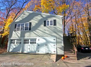 89 Belknap St, Dover, NH 03820