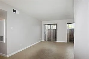 2 bed, 2.0 bath, 904 sqft, $1,350 — Photo 4
