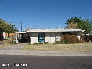1st image of 616 W 2nd Ave