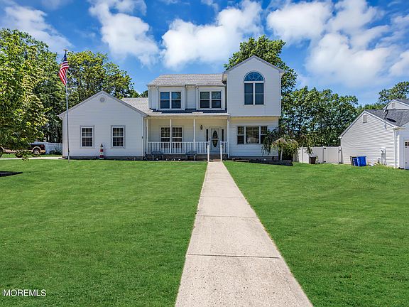 2nd image of 183 Royal Oak Drive