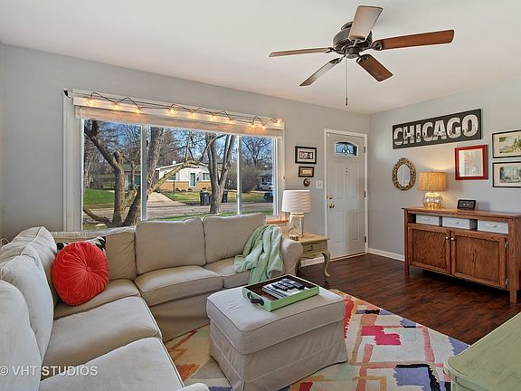 2nd image of 513 Deerfield Dr