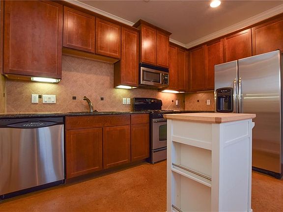 3rd image of 5405 Avenue H #B