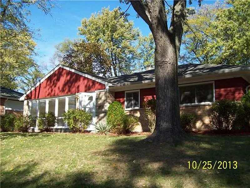 104 Nashua St photo 1