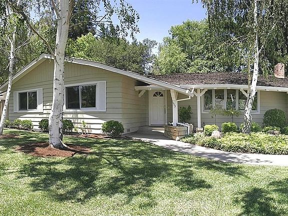 2nd image of 173 Lu Ray Dr