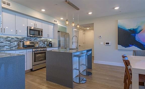 5th image of 222 1st St #8