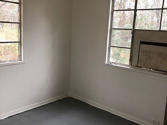2nd image of 1334 Summers St