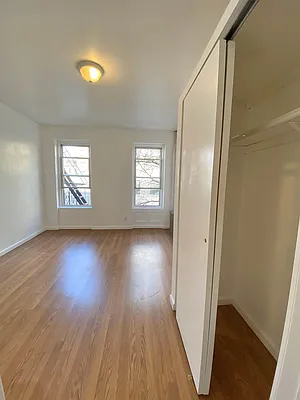 Rented by Spire Group | media 27