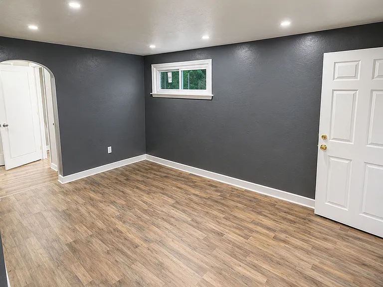 1133 Maryland Ave #4 — Photo 3