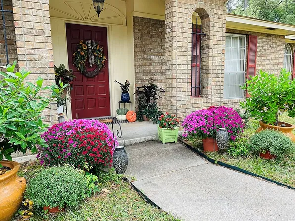 654 Palisade Dr, Camden, AR 71701