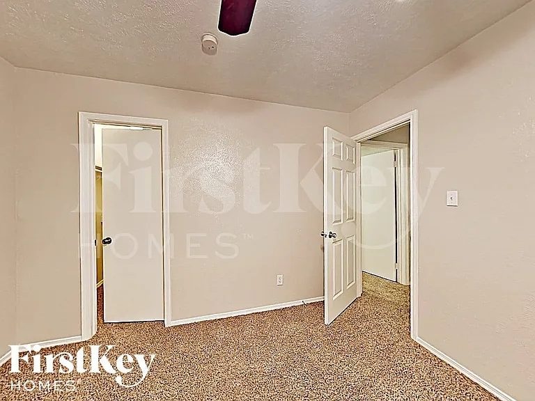 2805 Galemeadow Dr — Photo 10