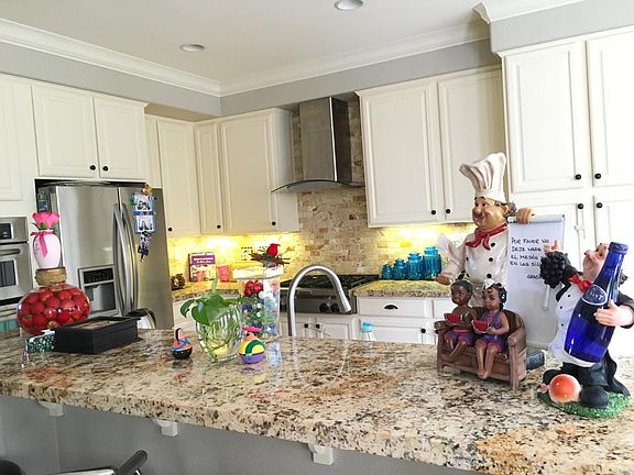 4th image of 820 Dederick Ct