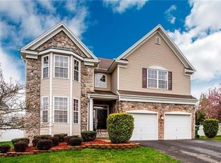 5 Kania Ct, Sayreville, NJ 08872
