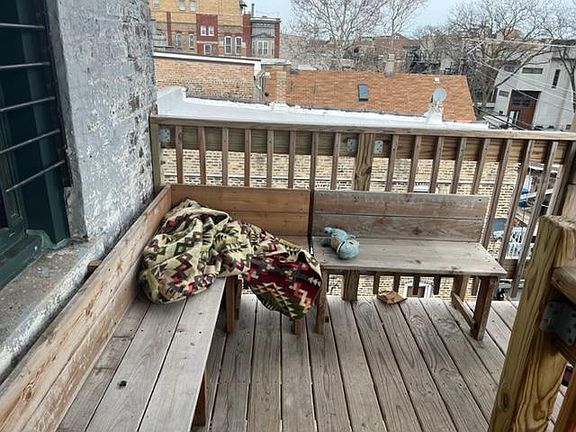3rd image of 847 N Winchester Ave #2