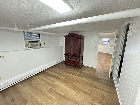 4th image of 24-09 32nd St #1