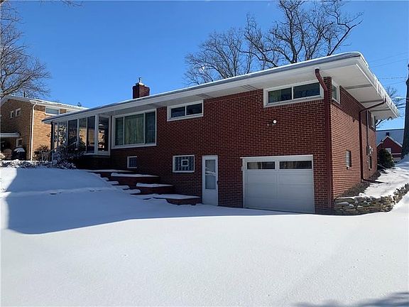 3rd image of 3020 McClellan Dr