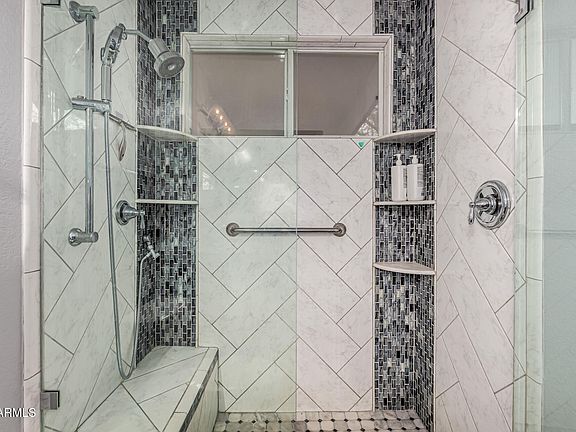 4th image of 1200 W CHICAGO Street