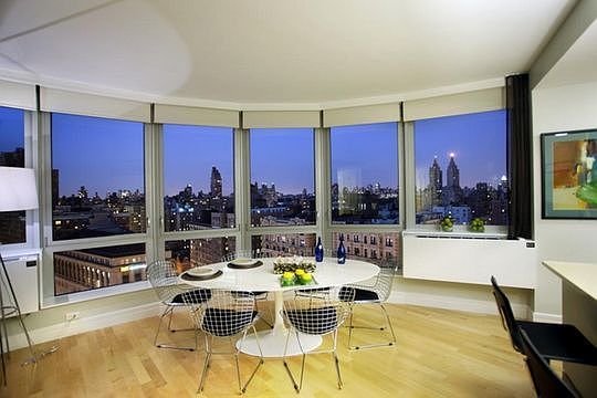 2nd image of 200 W 72nd St APT 7N