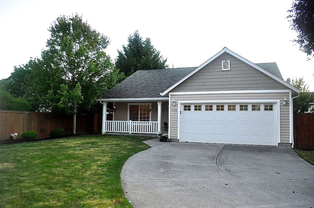 1110 NE 171st Ct photo 1