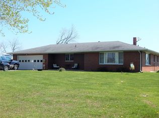 12918 Shipman Rd, Plainview, IL 62685