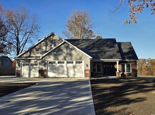 10619 Bethel Rd, Fort Wayne, IN 46818