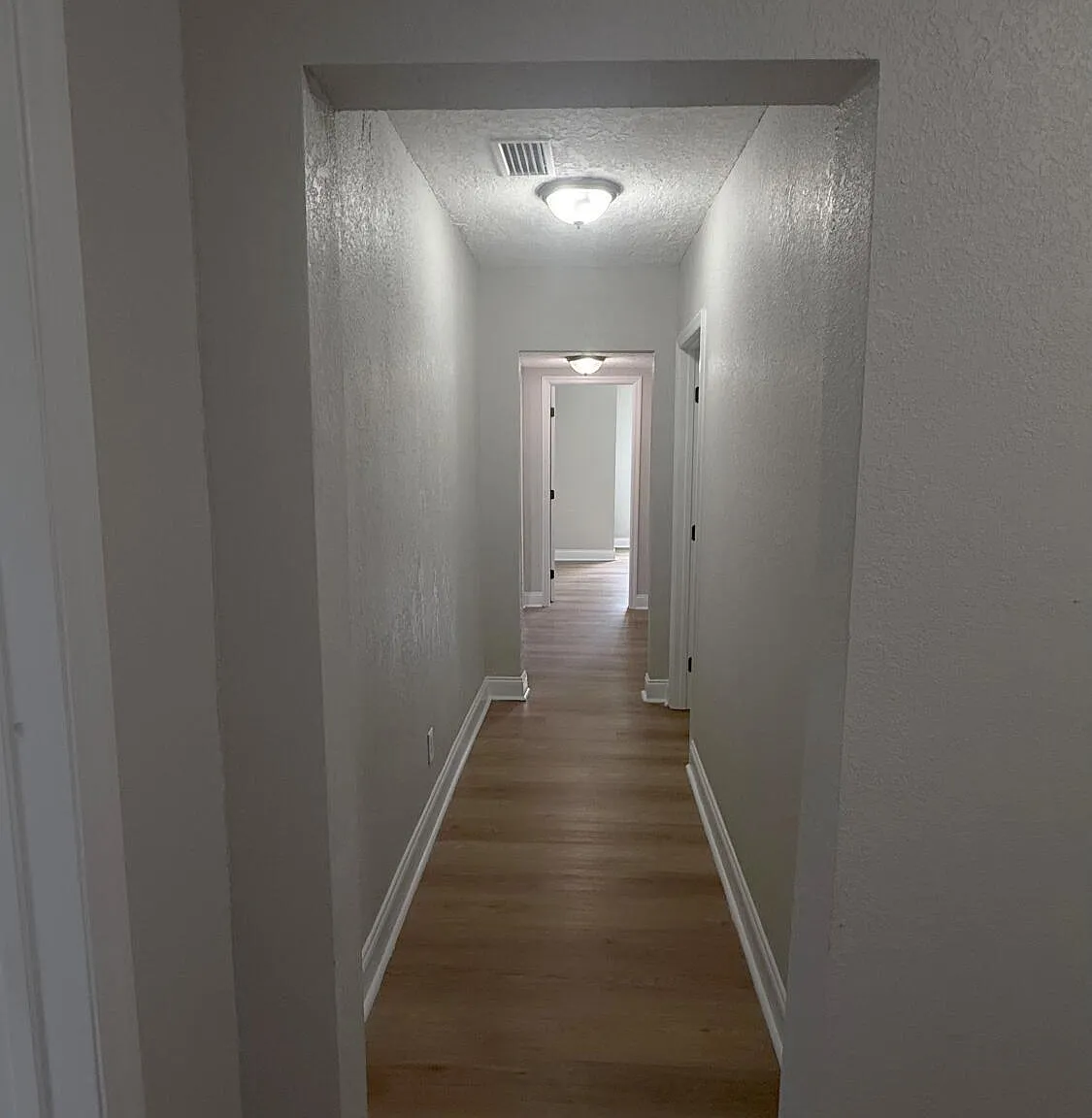 3 bed, 2.0 bath, 1028 sqft, $1,450 — Photo 3
