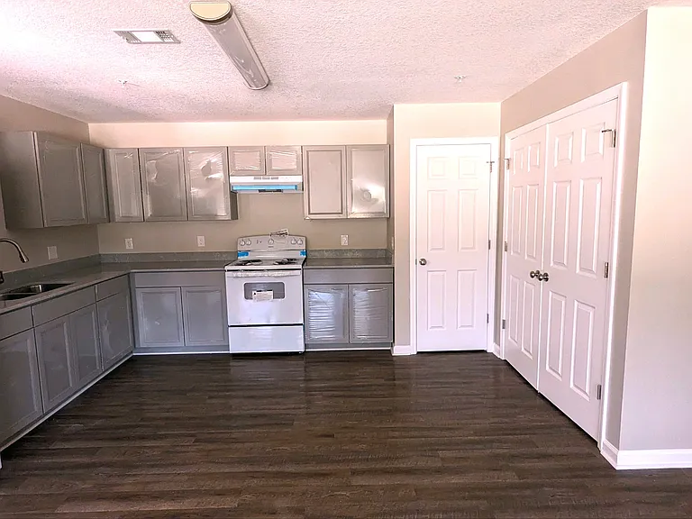 1474 Kelly Drive — Photo 11