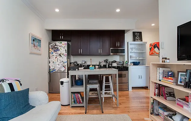 Rented by OGI Management | media 14