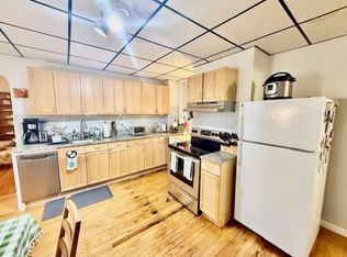 361 Beacon St APT 1, Somerville, MA 02143