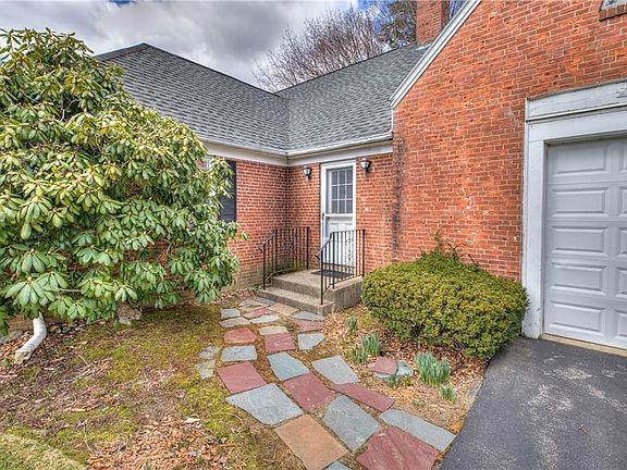 4th image of 1A Hanley Farm Rd