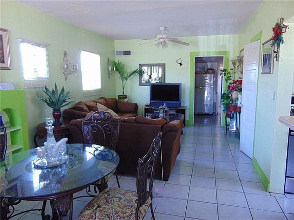 3rd image of 2804 Porter Ave