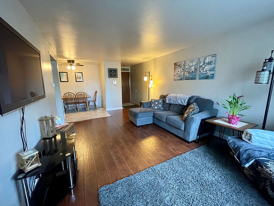 S556 N114W15556 Sylvan Cir Germantown WI Zillow