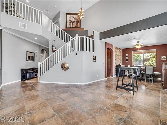 3rd image of 11443 Steponia Bay St