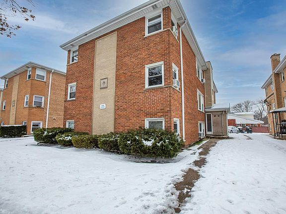 2nd image of 9116 N Cumberland Ave #5