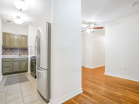 2nd image of 342 E 100th St APT 1D