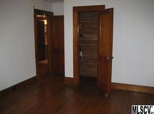 309 S Main Ave, Newton, NC 28658