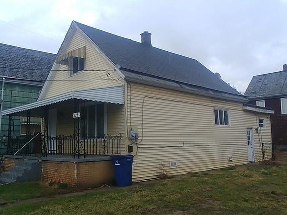 3rd image of 123 Young St