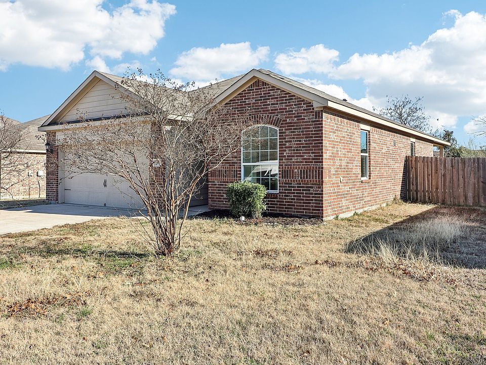 1st image of 1200 Timberview Dr