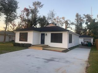 602 Shady Ln, Sulphur, LA 70663