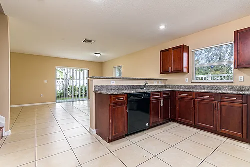 959 SW 15th St Photo 1