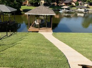 908 Lohaina Ct, Kemp, TX 75143