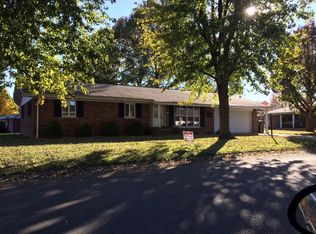217 Aaron Dr, Belleville, IL 62220