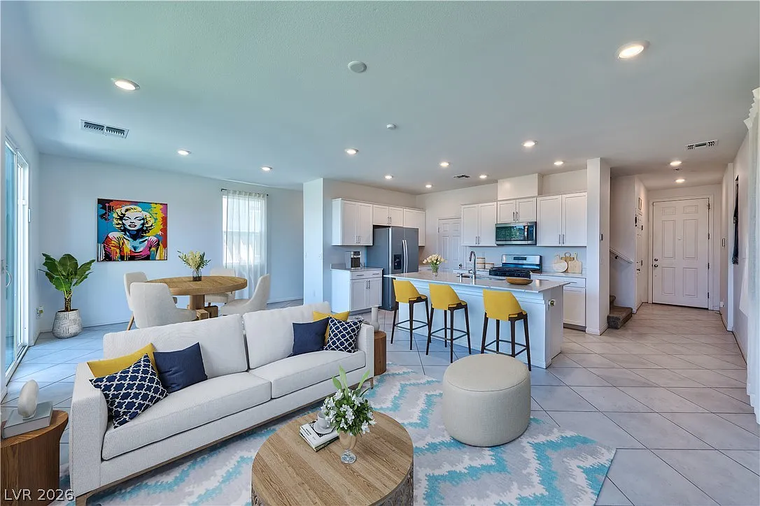 3 bed, 2.5 bath, 1749 sqft, $2,195 — Photo 1