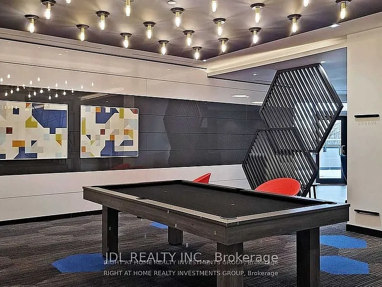 159 Wellesley St E #1902 — Photo 10